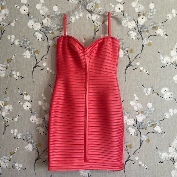 Vintage BCBG 90s 00s Y2K bandage mini sweetheart dress - Picture 1 of 4